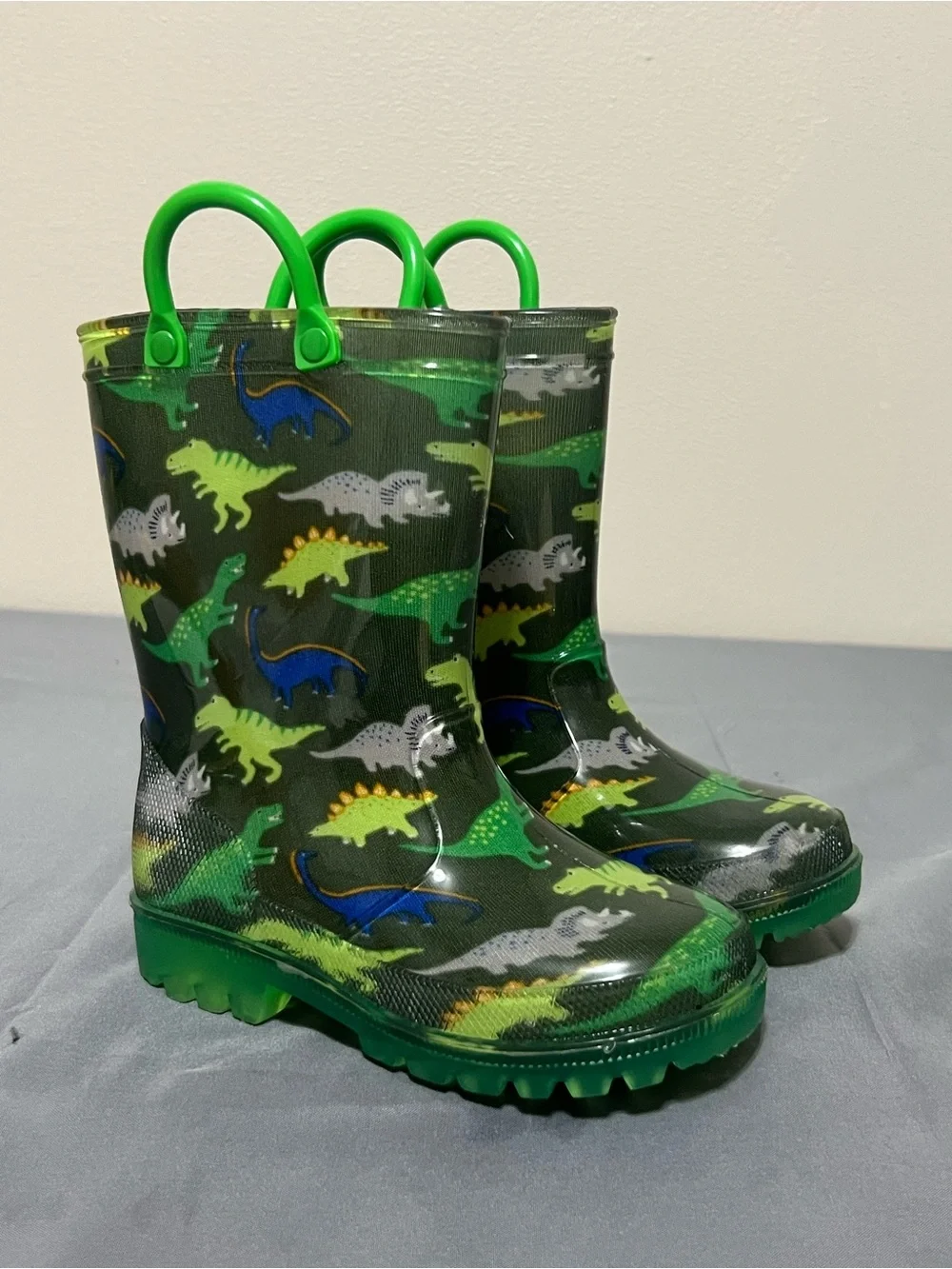 Green Rainboots Kid's Size 9 Dinosaur Rubber Boots for Boy or Girl